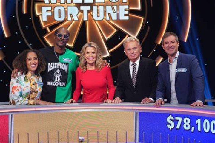 'Wheel of Fortune' Wrestler Defends Pat Sajak After He Gets Hate for ·