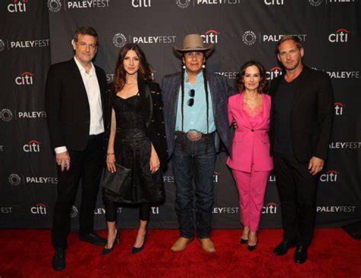 'Yellowstone' actor Dawn Olivieri says Taylor Sheridan didn't recognize her at the '1883' premiere a |