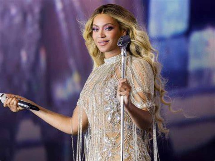 A Deep Dive Into Her 2022 Net Worth