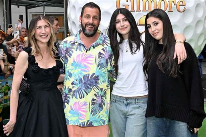 Elle Neumann: Who Is Adam Neumanns Daughter?