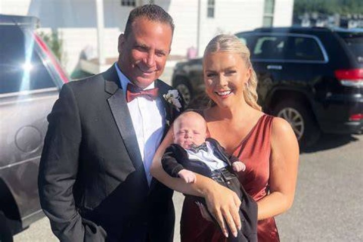Everything On Dustin Keating Brittany Bristow Husband, Age, Job & Wikipedia correo