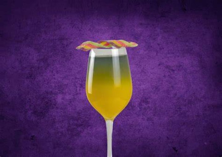 How To Make A Cherry Crush Cocktail Inspired By The Viral Leak