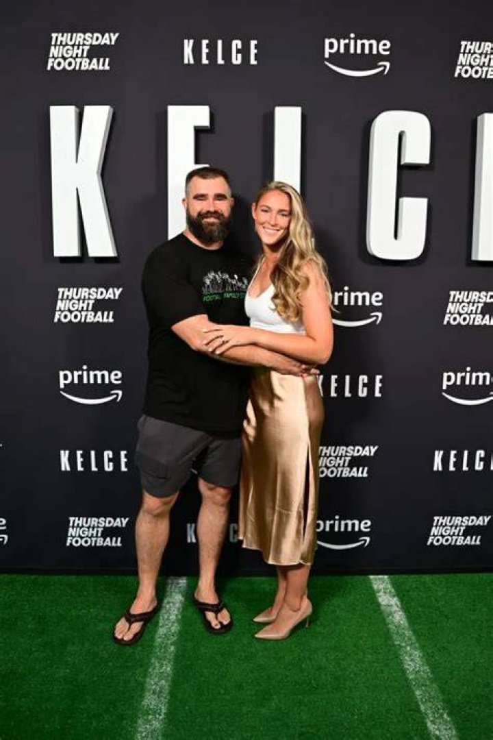 Jason Kelce Net Worth - VlogUp |