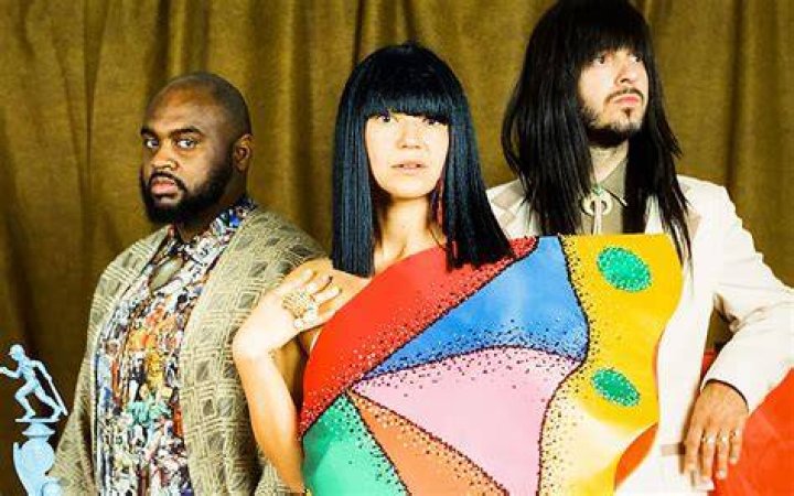 Khruangbin Wigs