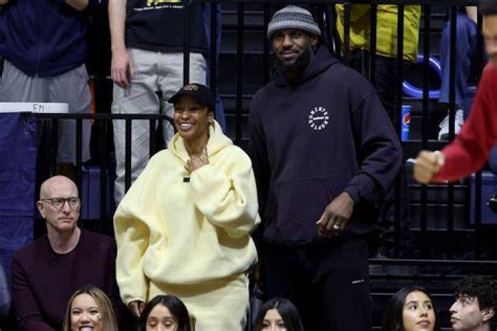 LeBron James Plans Weekend Party in South Beach!