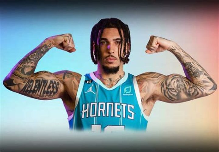 LiAngelo Ball- Bio, Age, Height, Net Worth, Girlfriend, Dating