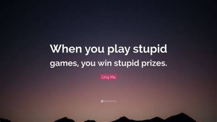Play Stupid Games Win Stupid Prizes Lyrics