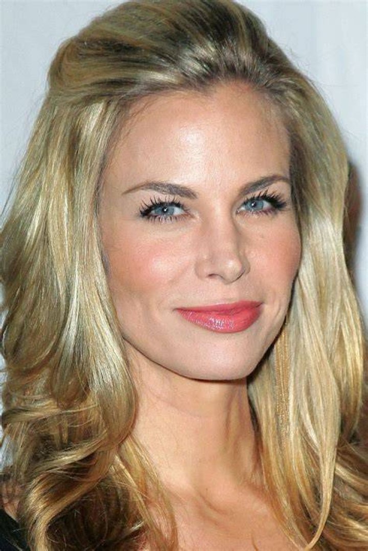 Sandra Burns Net Worth