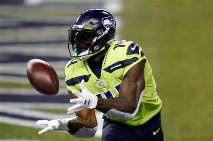 Seahawks' DK Metcalf dines with Normani in Santa Monica date