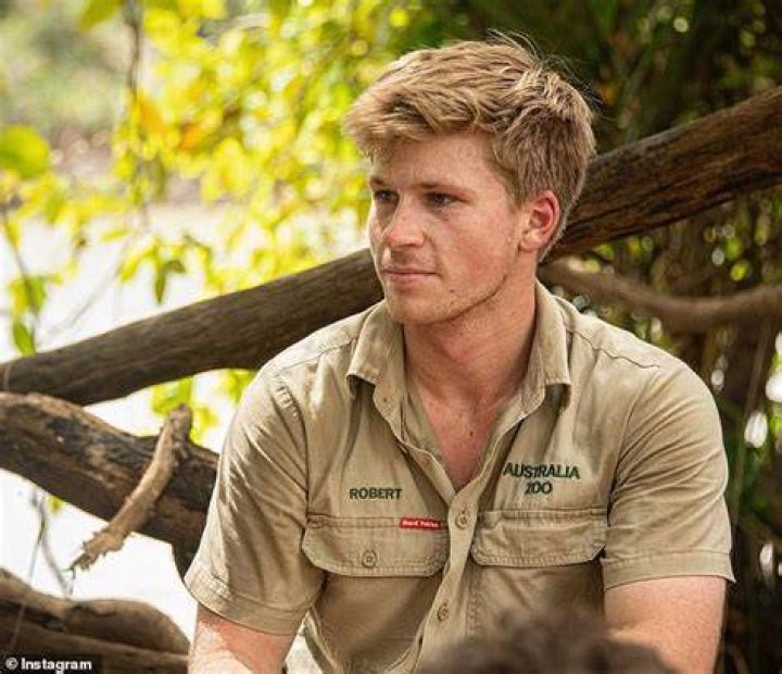 Steve Irwin- All About Australian Zookeeper, Activist, TV personality (Updated on November 2023)