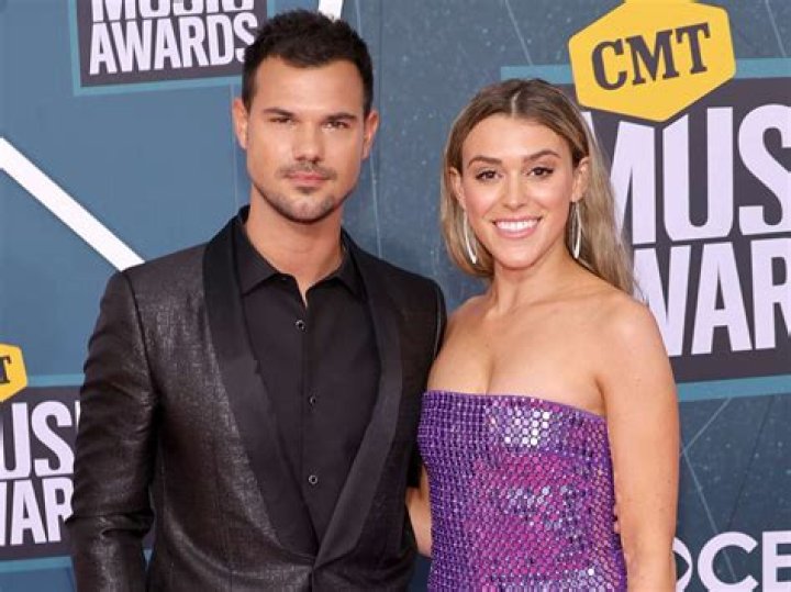 Tay Dome- Wiki, Age, Height, Boyfriend, Net Worth (Updated on October 2023)