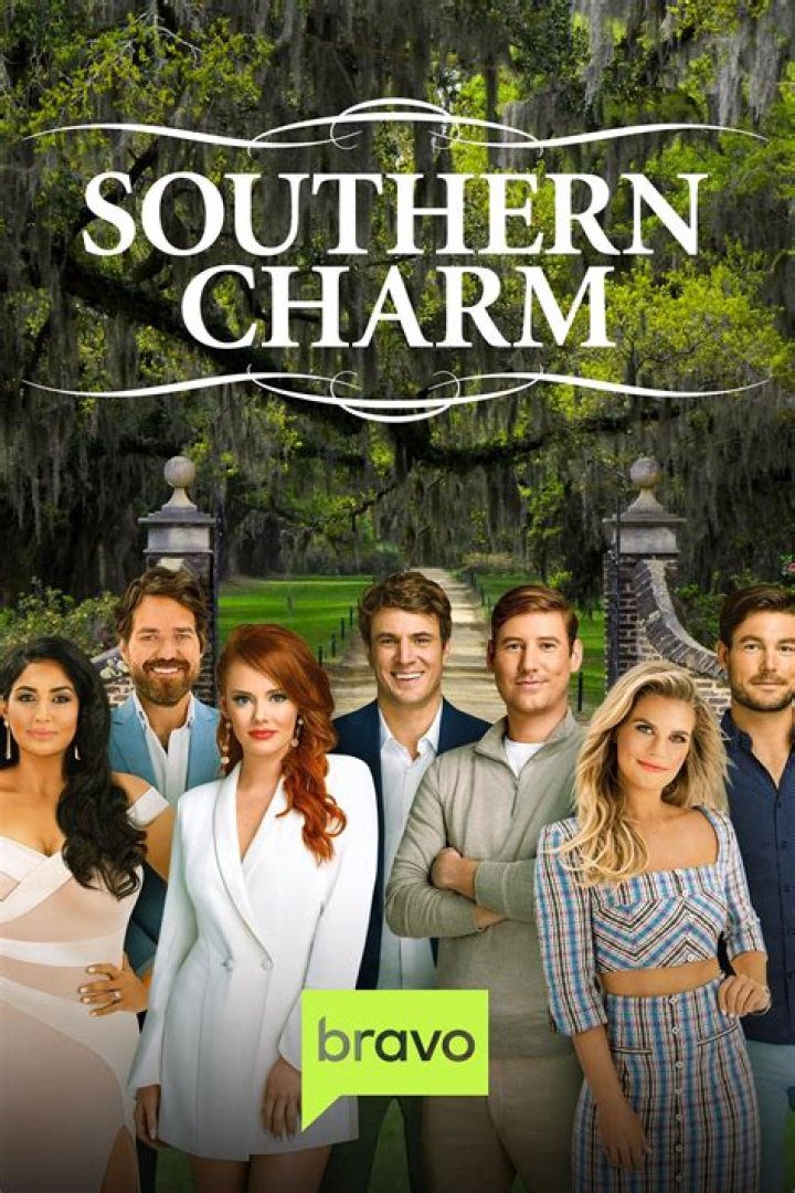 TJ Dinch roommate rumors amp up Southern Charm Taylor's 'messy' love life
