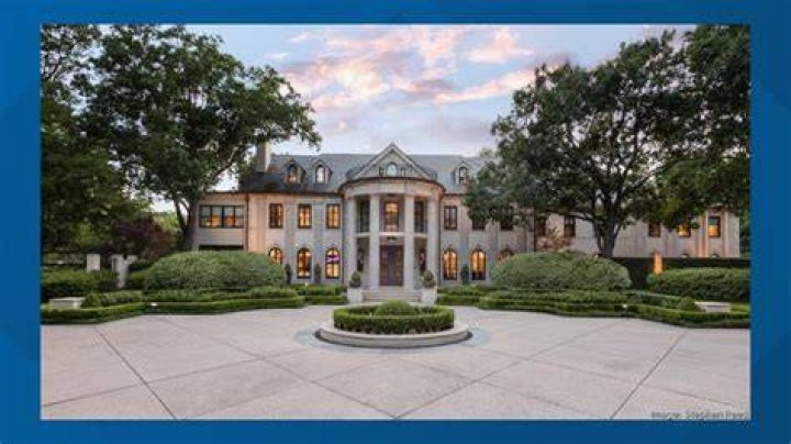 Tour Jordan Spieth's New $7.1 Million Dallas Mansion